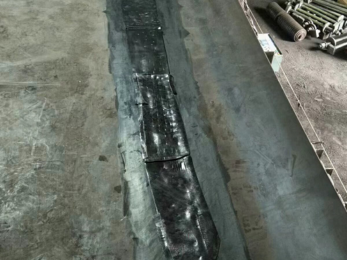 輸送帶中間開裂如何修補(bǔ)